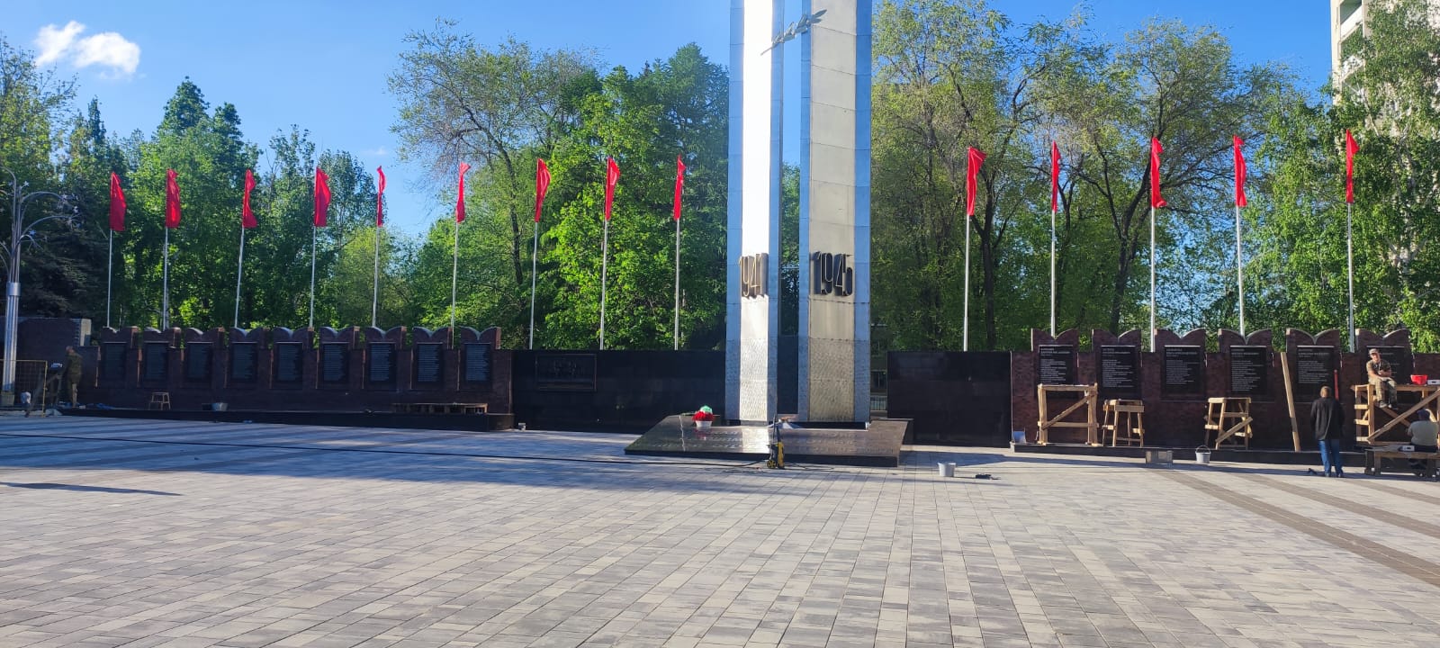 Замена тротуарного покрытия в Парке Победы на ул. Аэродромной в г.о. Самара