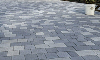 Серая прямоугольная тротуарная плитка 150x125
